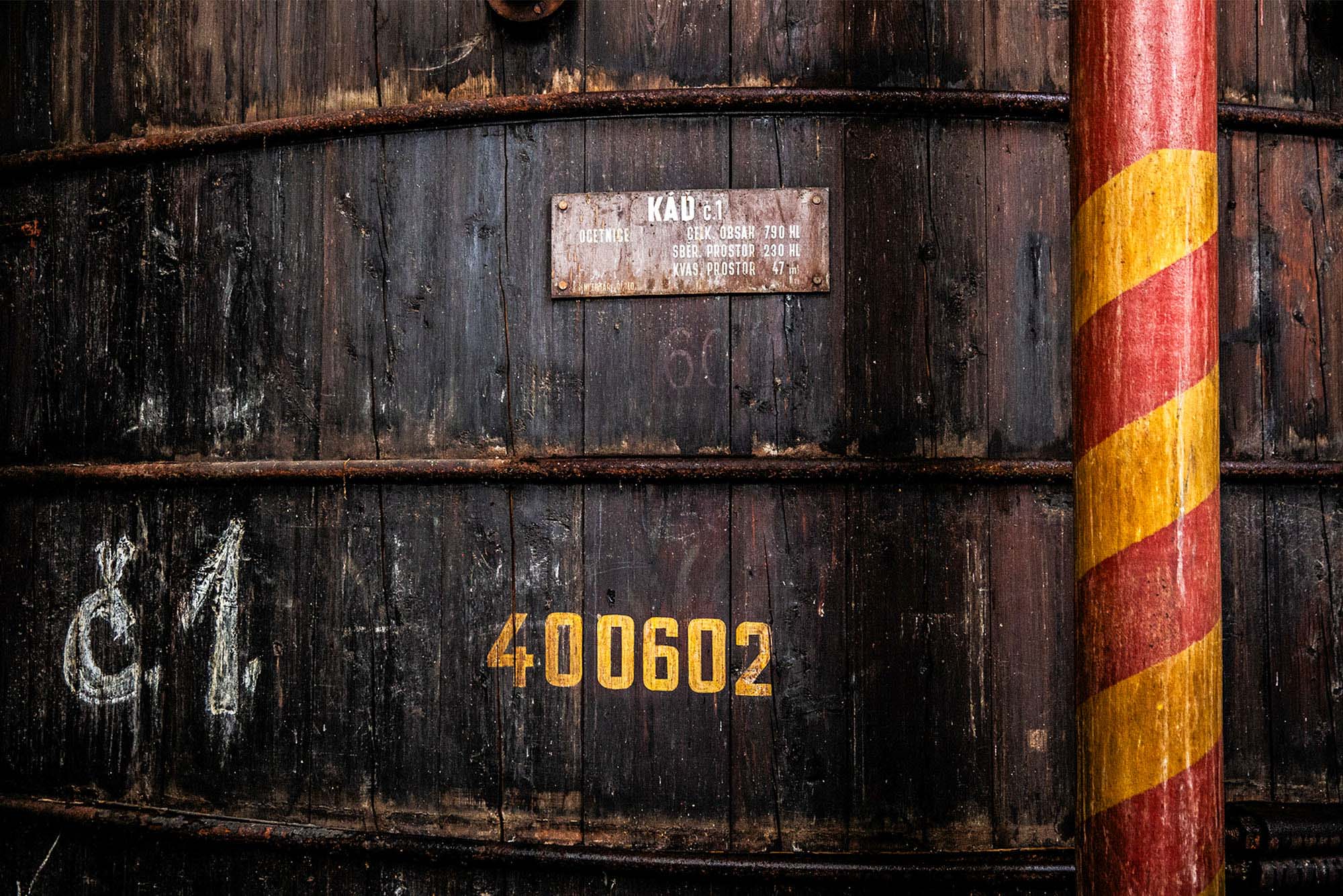 lihovar-history-metal-tank-detail